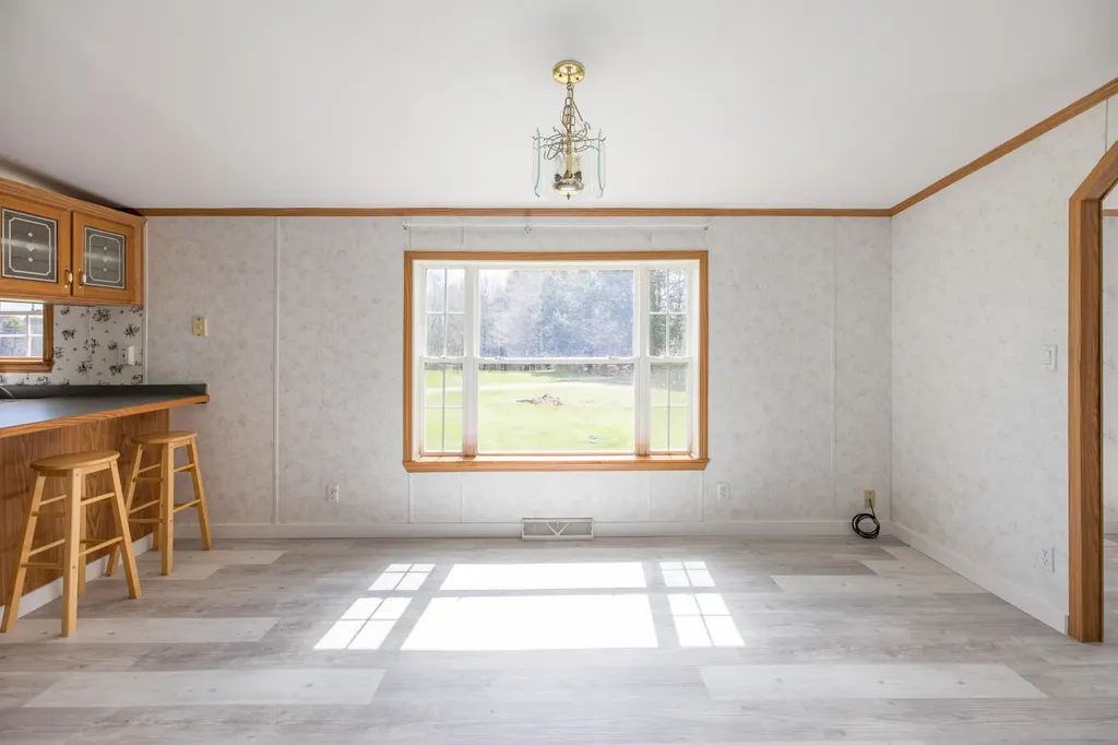 386 S Witham Road Auburn ME 04210