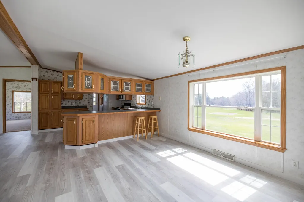 386 S Witham Road Auburn ME 04210