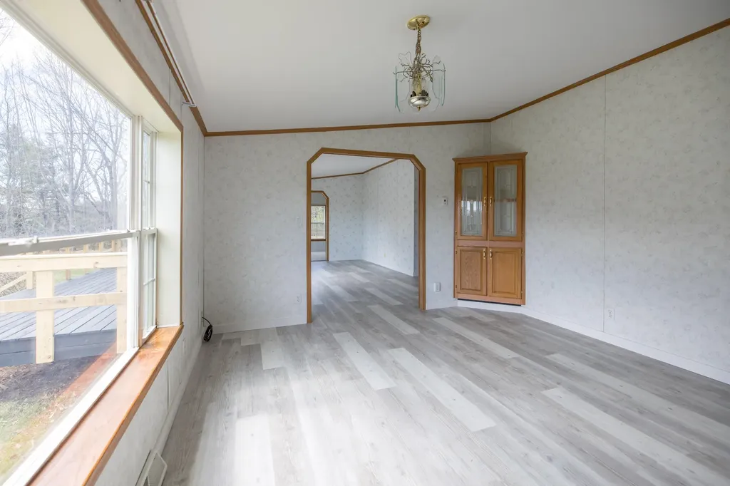 386 S Witham Road Auburn ME 04210