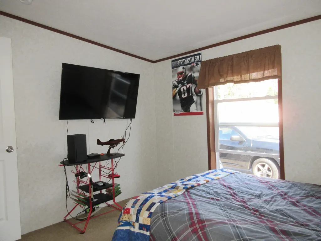 18 James Street Brunswick ME 04011