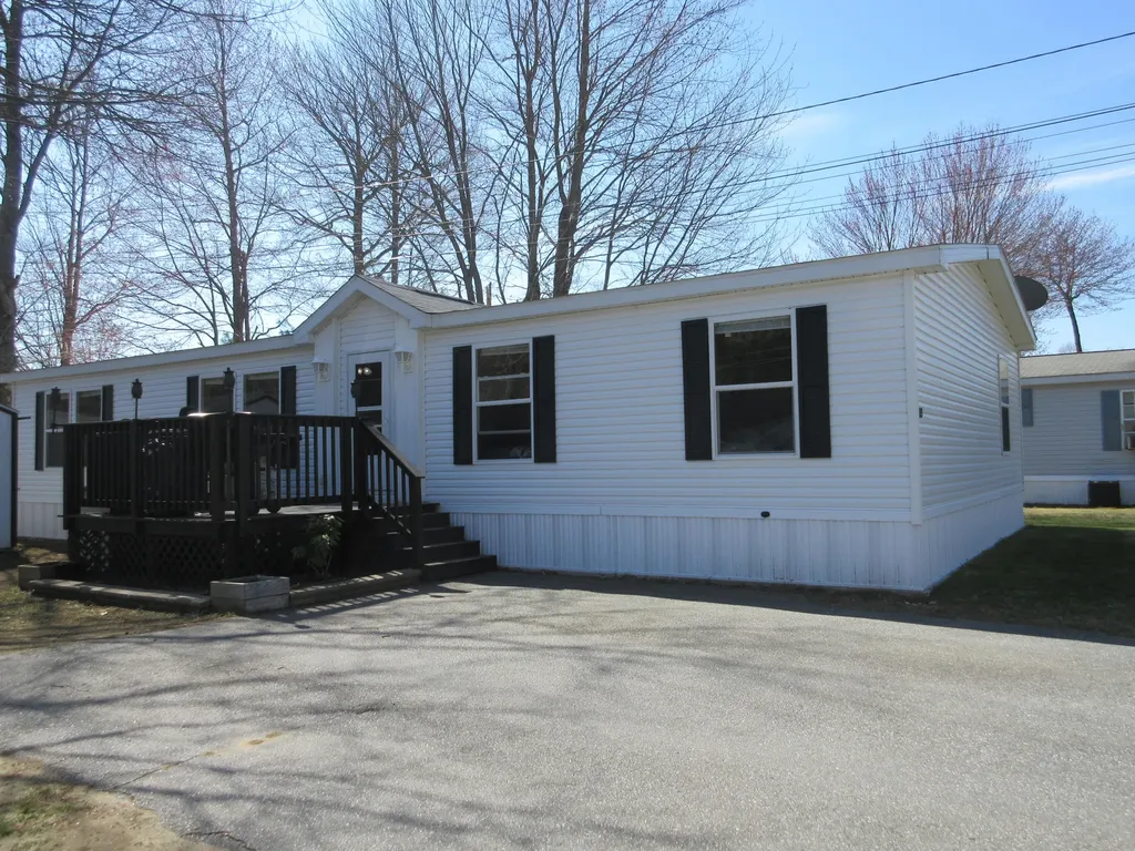 18 James Street Brunswick ME 04011