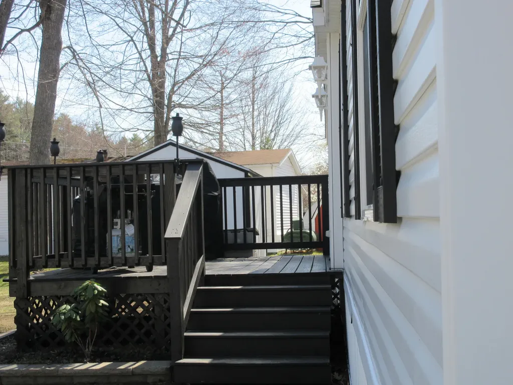 18 James Street Brunswick ME 04011