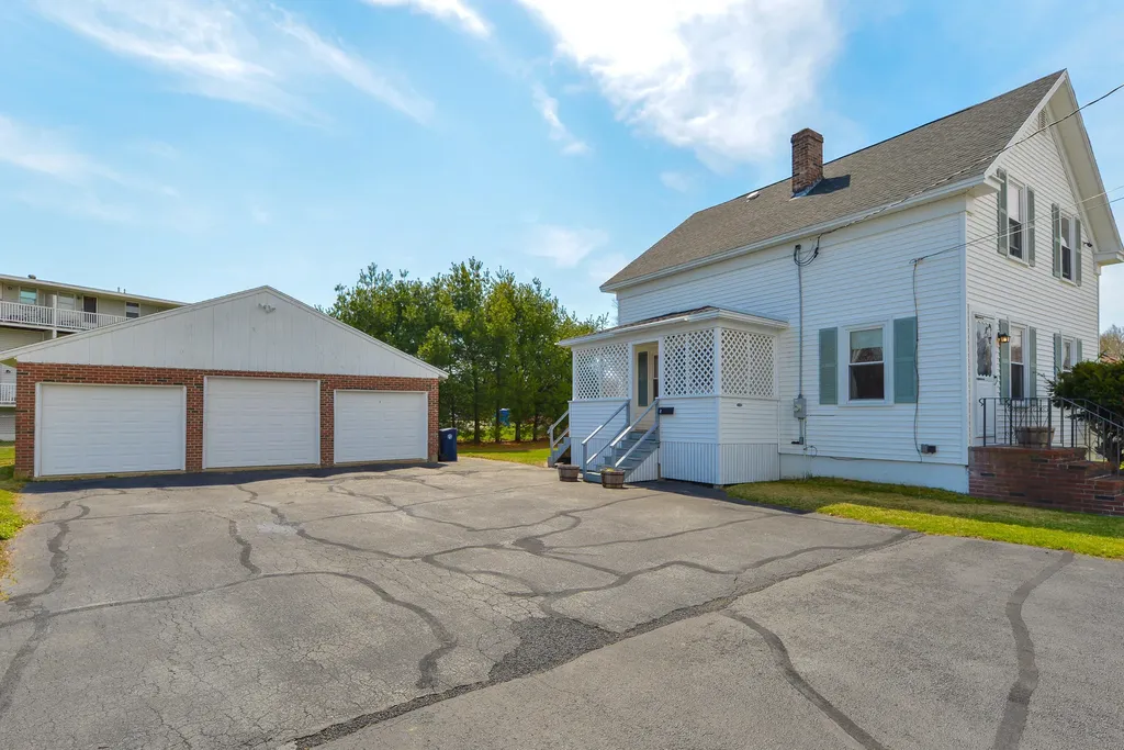 5 Raymond Street Biddeford ME 04005