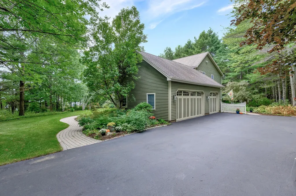 180 West Auburn Road Auburn ME 04210