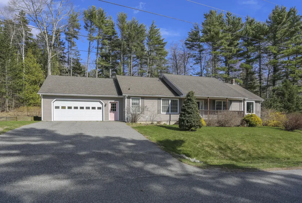 61 Forest Hill Bucksport ME 04416