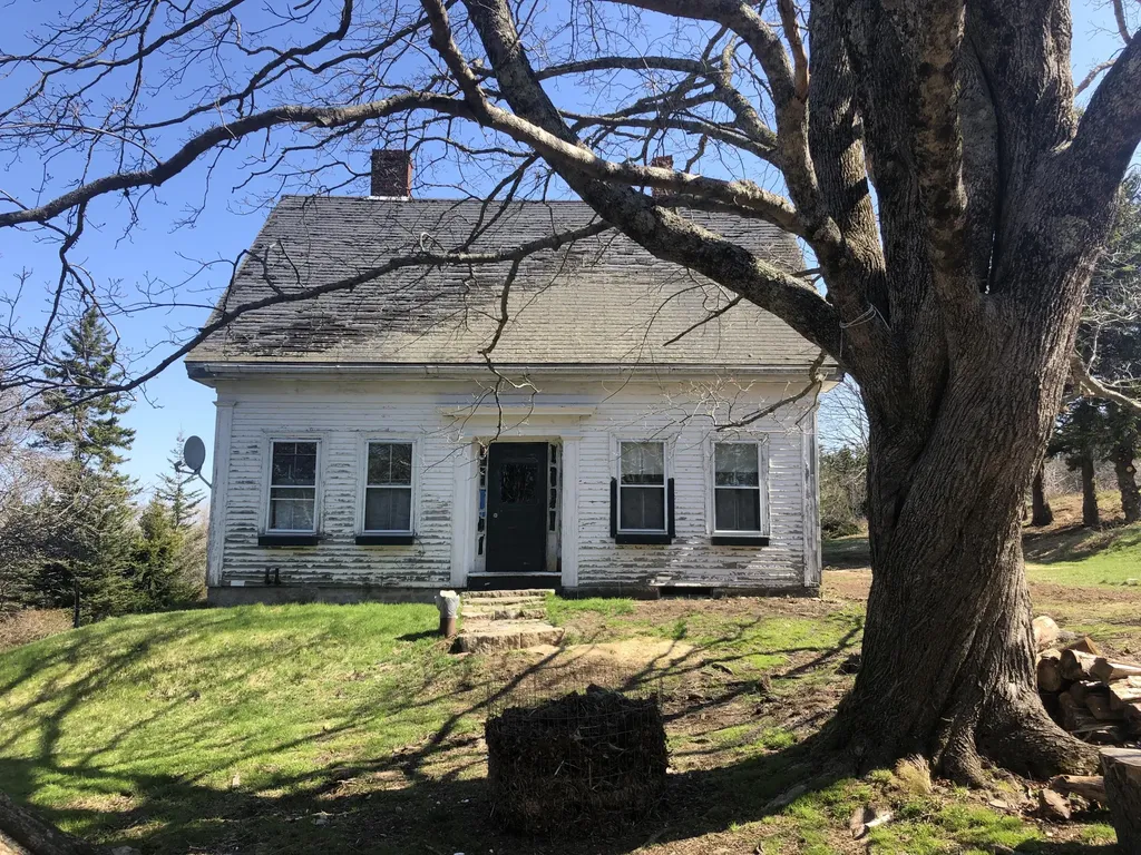 157 Minturn Road Swans Island ME 04685
