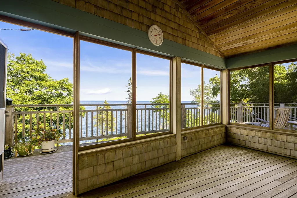 18 Eastward Rockport ME 04856