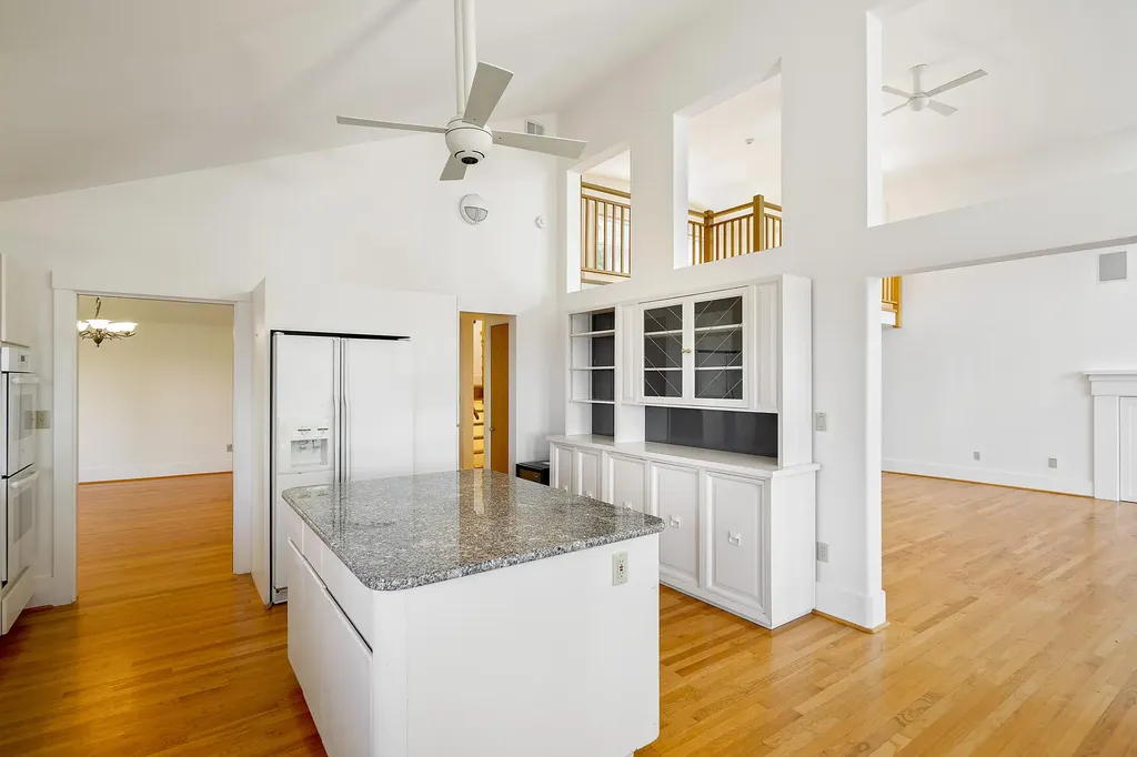 18 Eastward Rockport ME 04856