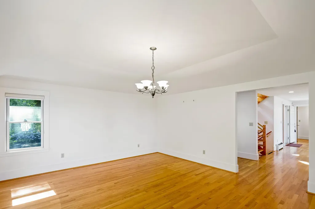 18 Eastward Rockport ME 04856
