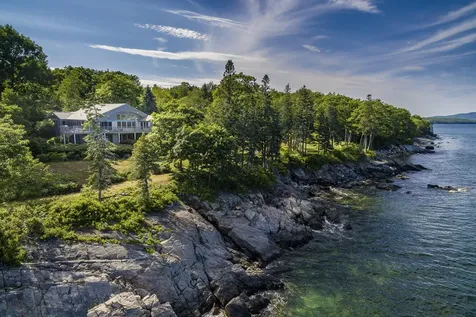 18 Eastward Rockport ME 04856