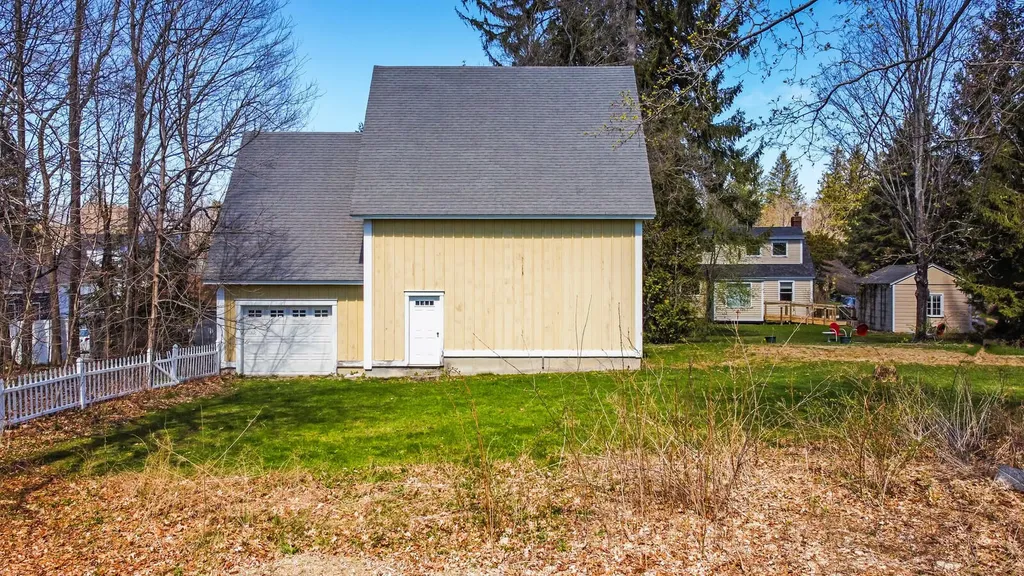 964 Washington Street Bath ME 04530