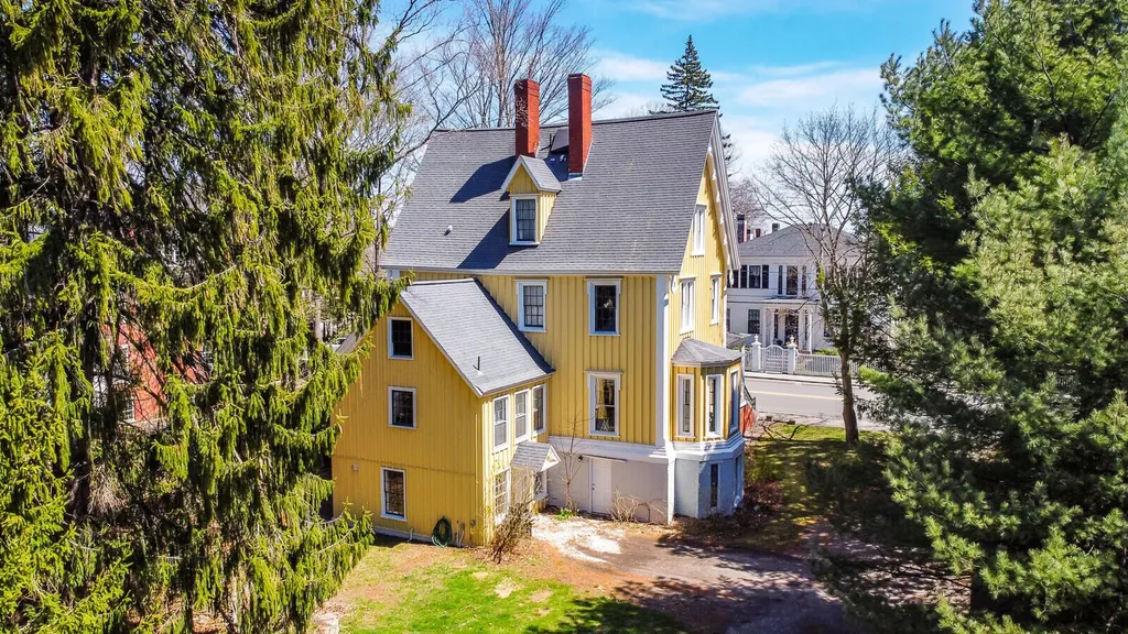 964 Washington Street Bath ME 04530