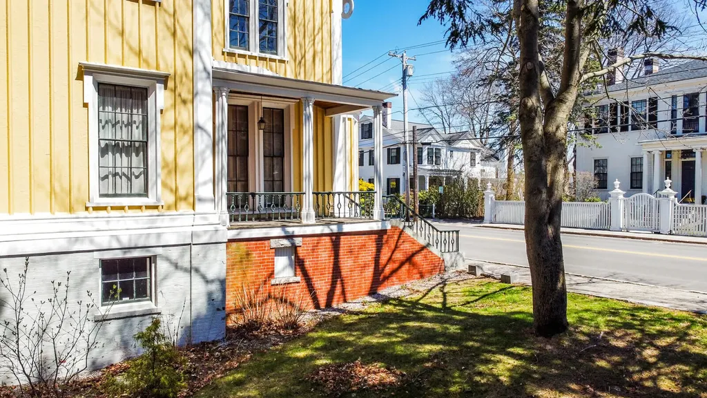964 Washington Street Bath ME 04530