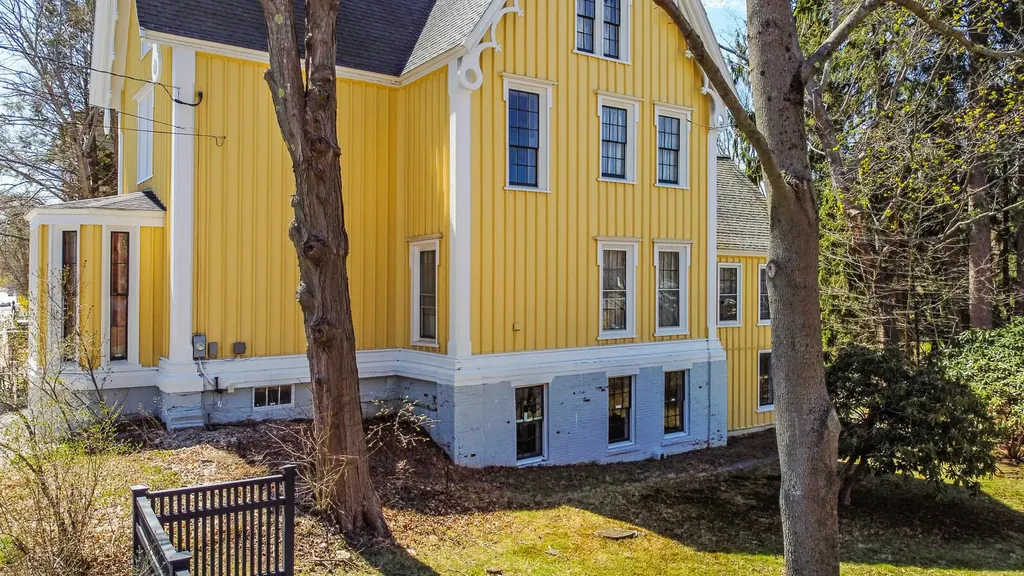964 Washington Street Bath ME 04530
