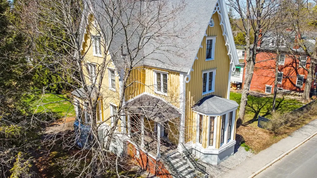 964 Washington Street Bath ME 04530