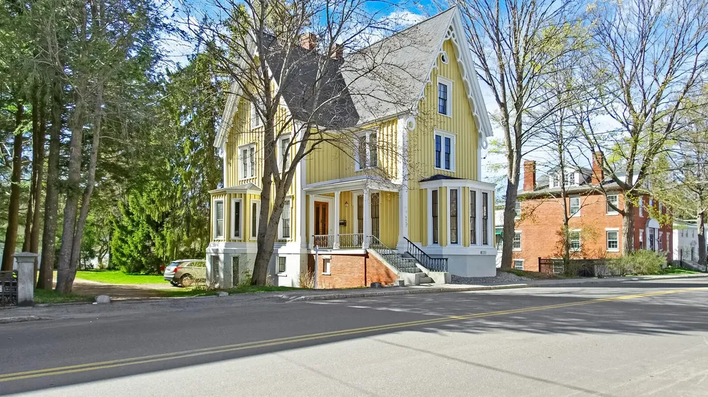964 Washington Street Bath ME 04530