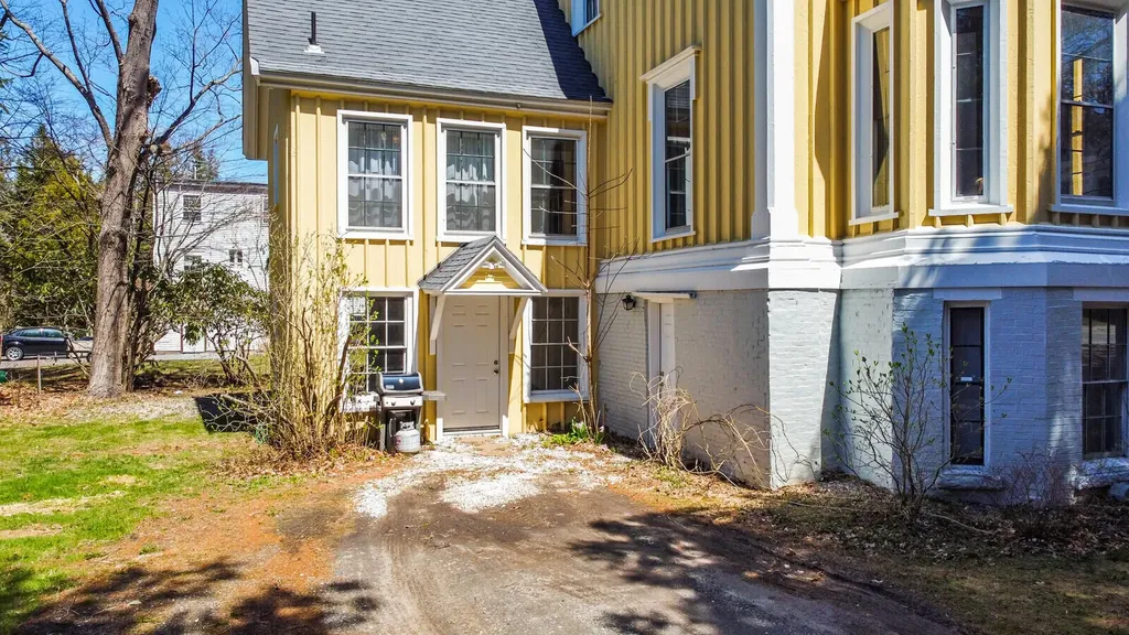 964 Washington Street Bath ME 04530