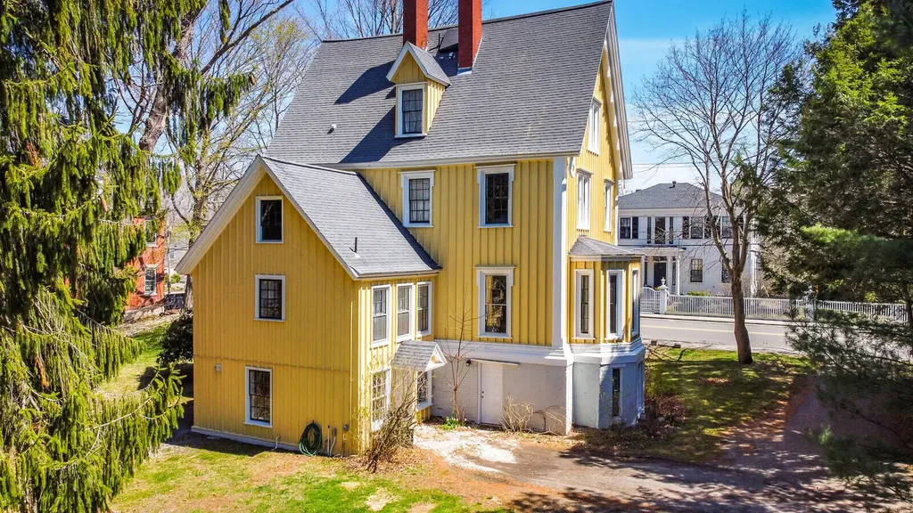 964 Washington Street Bath ME 04530
