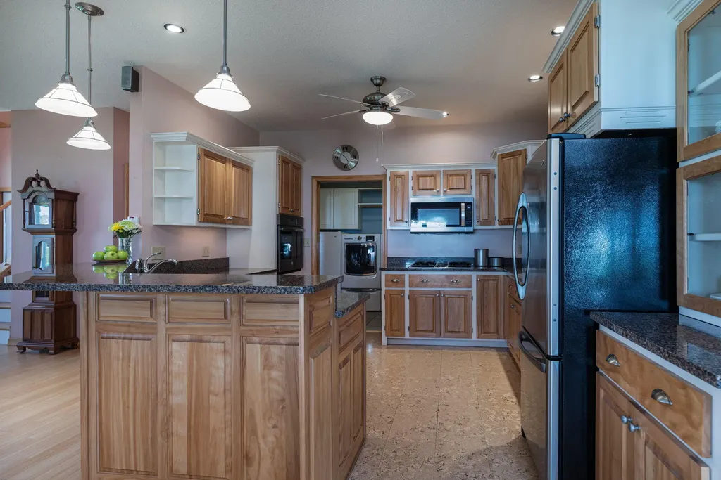 39 Rolling Knoll Drive Leeds ME 04263