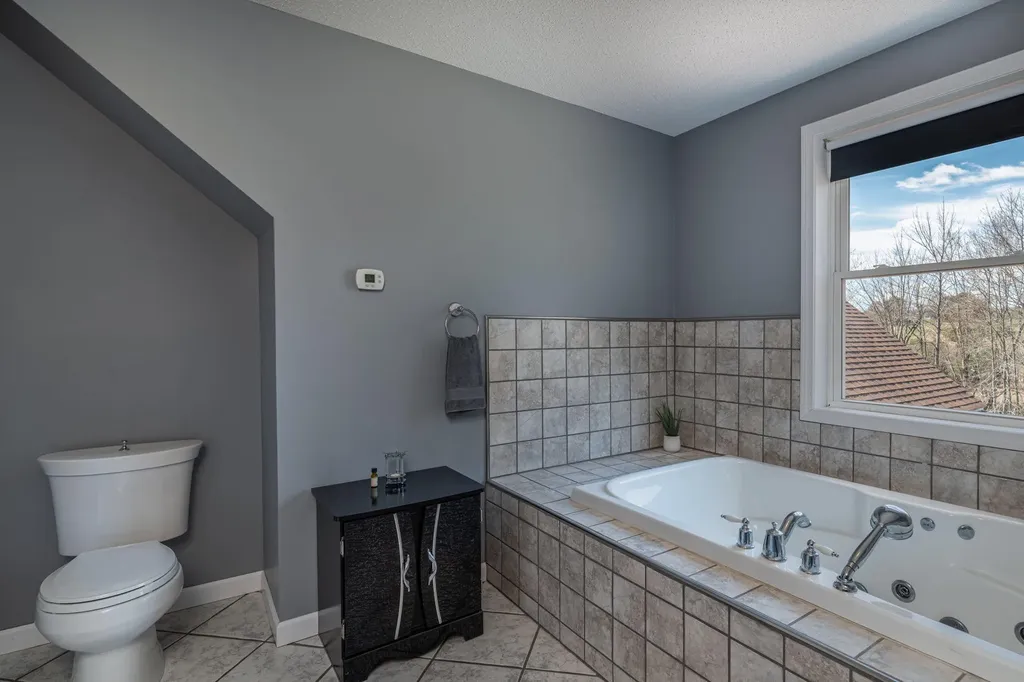 39 Rolling Knoll Drive Leeds ME 04263