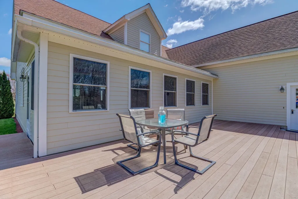 39 Rolling Knoll Drive Leeds ME 04263