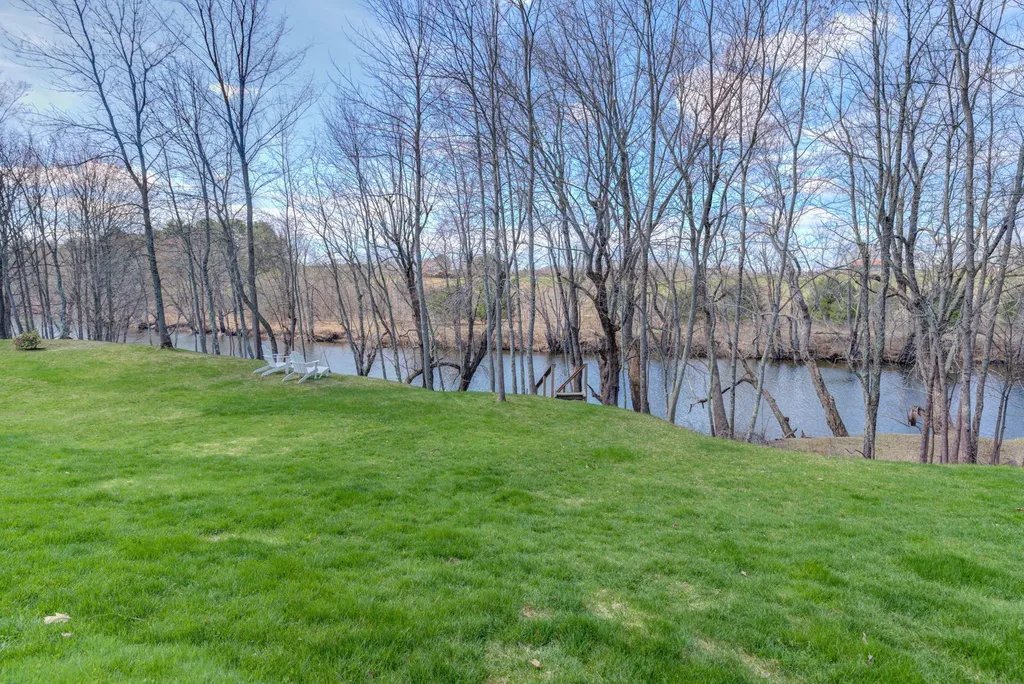 39 Rolling Knoll Drive Leeds ME 04263