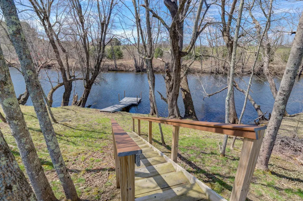 39 Rolling Knoll Drive Leeds ME 04263