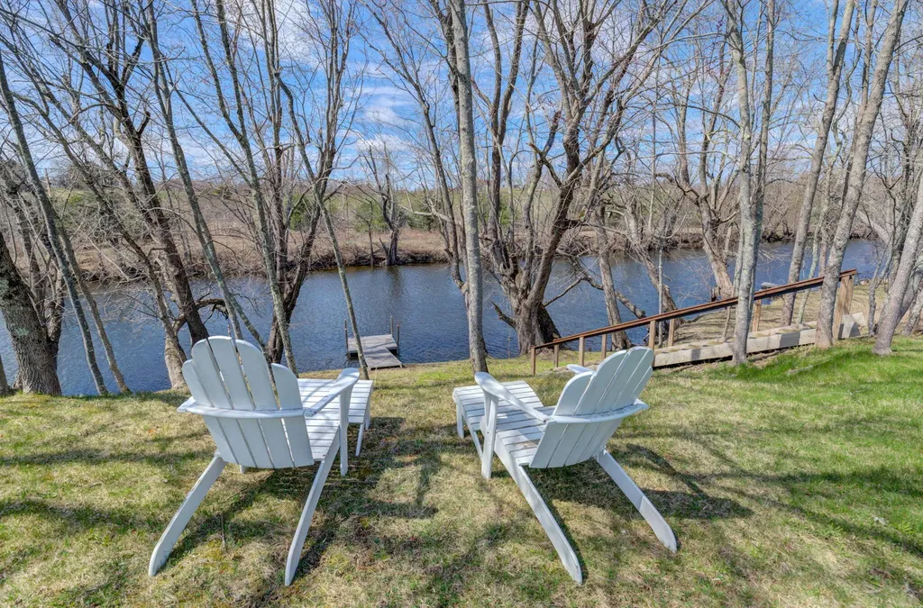 39 Rolling Knoll Drive Leeds ME 04263
