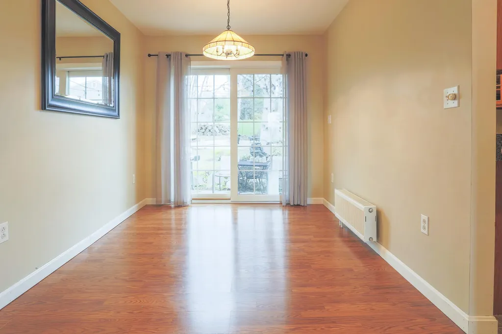 10 Sunset Street Thomaston ME 04861