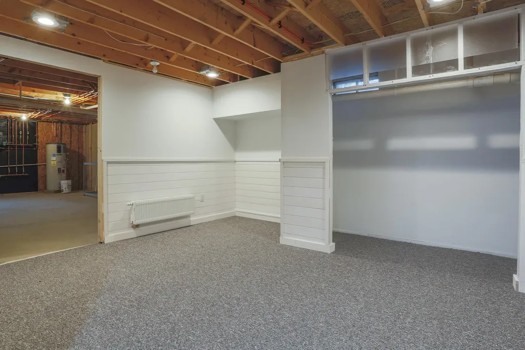 10 Sunset Street Thomaston ME 04861