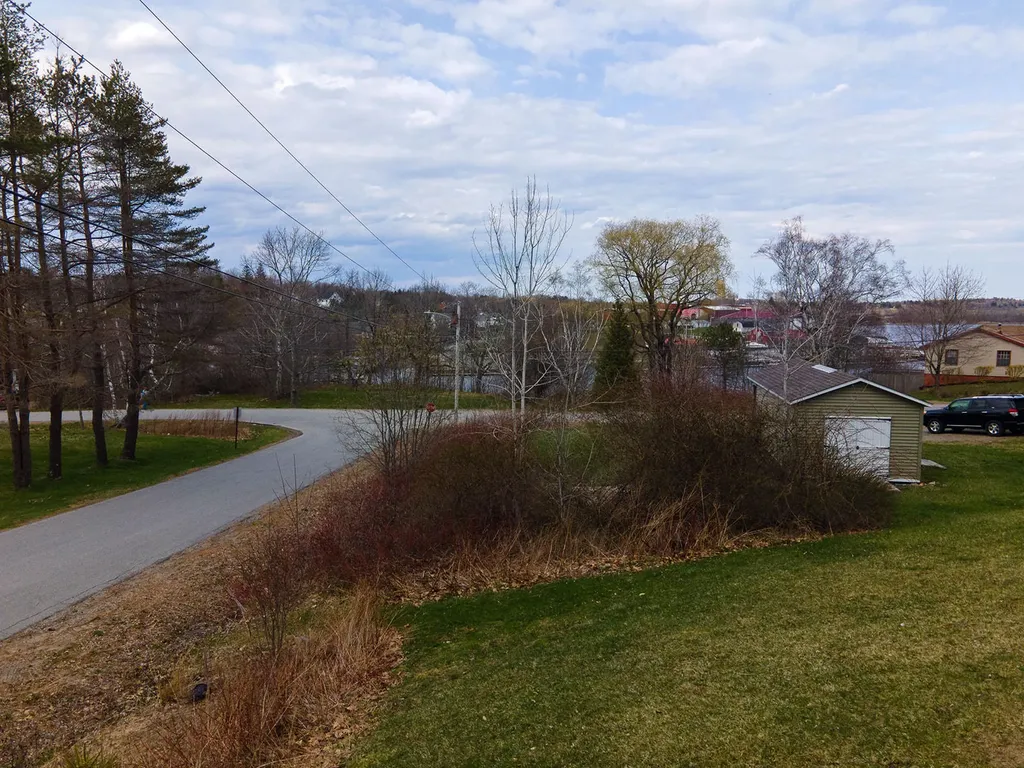 10 Sunset Street Thomaston ME 04861