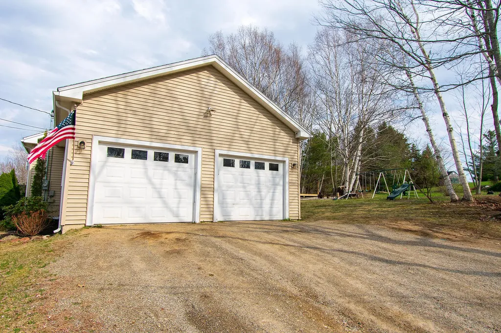 10 Sunset Street Thomaston ME 04861