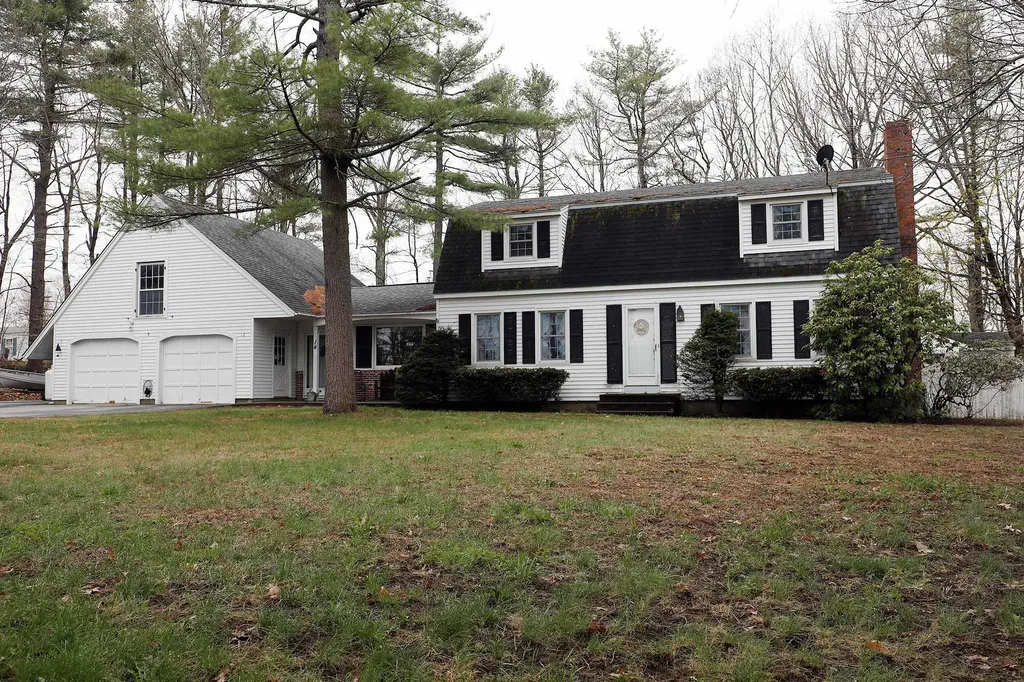 14 Williams Lane Gardiner ME 04345