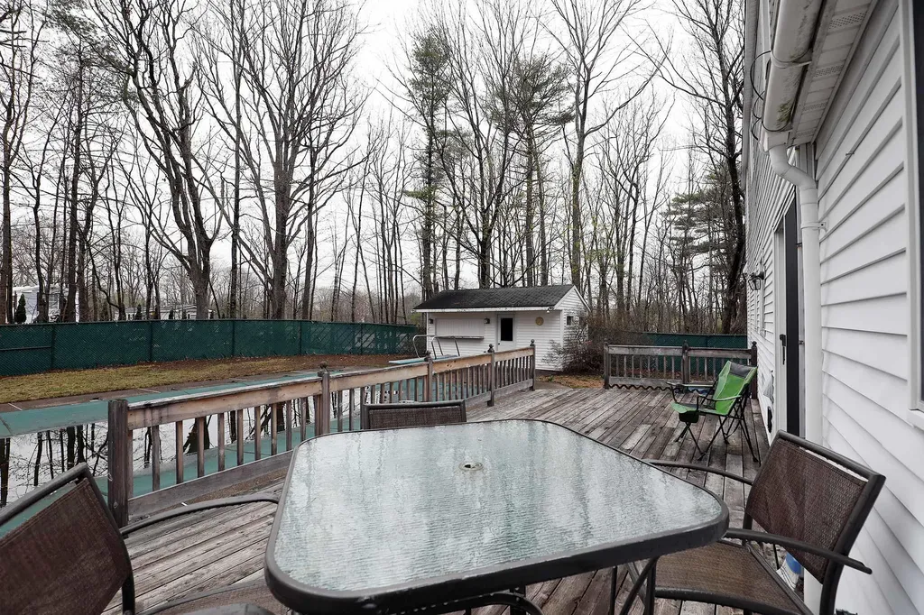 14 Williams Lane Gardiner ME 04345