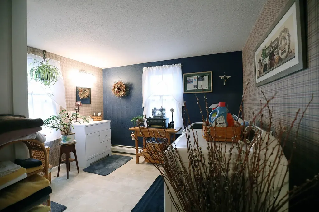 14 Williams Lane Gardiner ME 04345