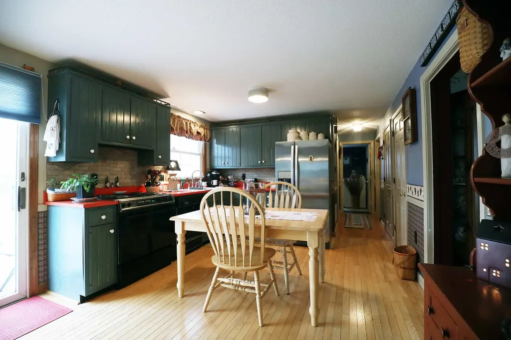 14 Williams Lane Gardiner ME 04345