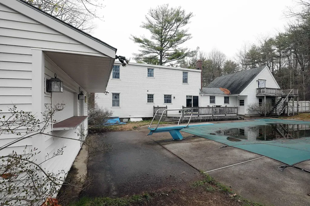 14 Williams Lane Gardiner ME 04345