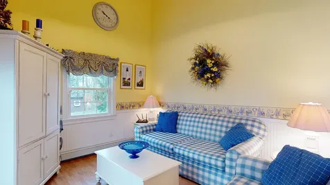 13 Bay Village Road Naples ME 04055