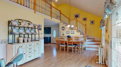13 Bay Village Road Naples ME 04055