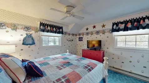 13 Bay Village Road Naples ME 04055