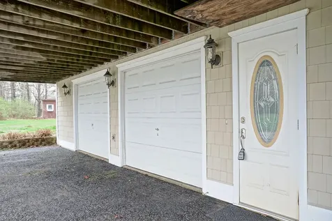 13 Bay Village Road Naples ME 04055
