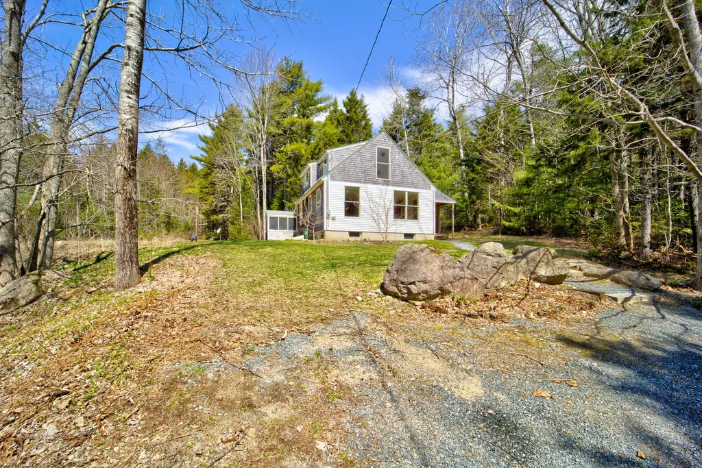 41 Tamworth Farm Road Blue Hill ME 04614