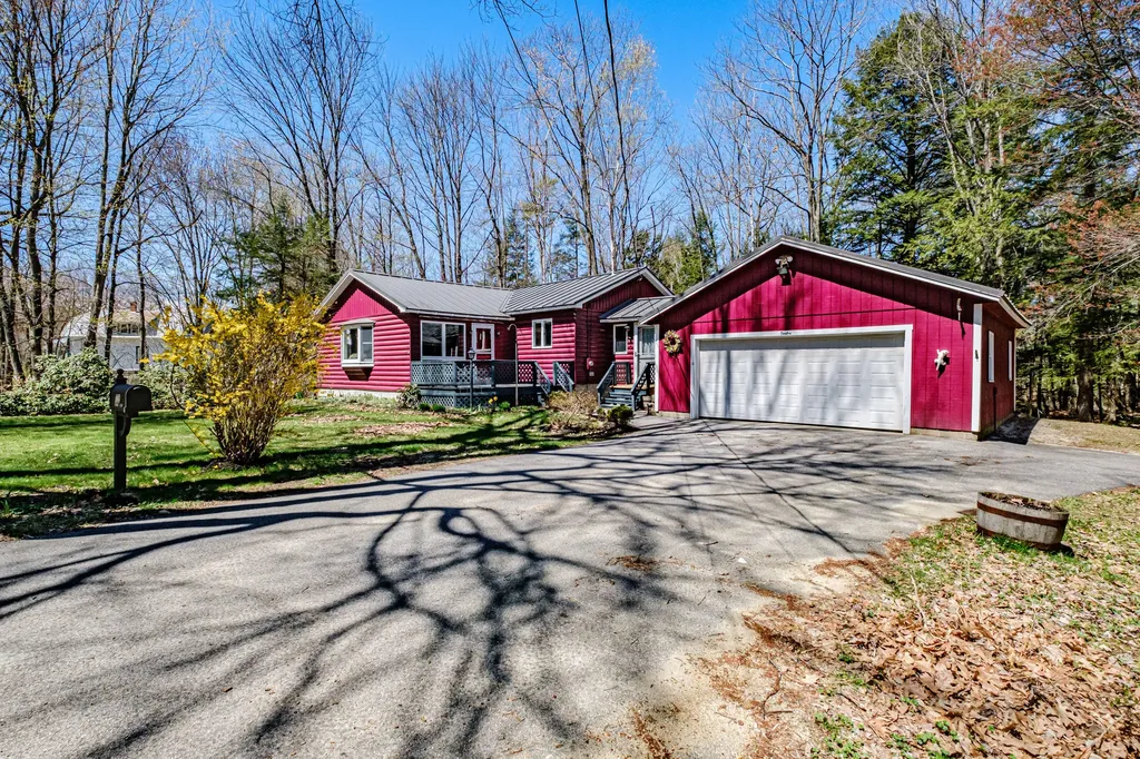 12 Smith Avenue Bridgton ME 04009