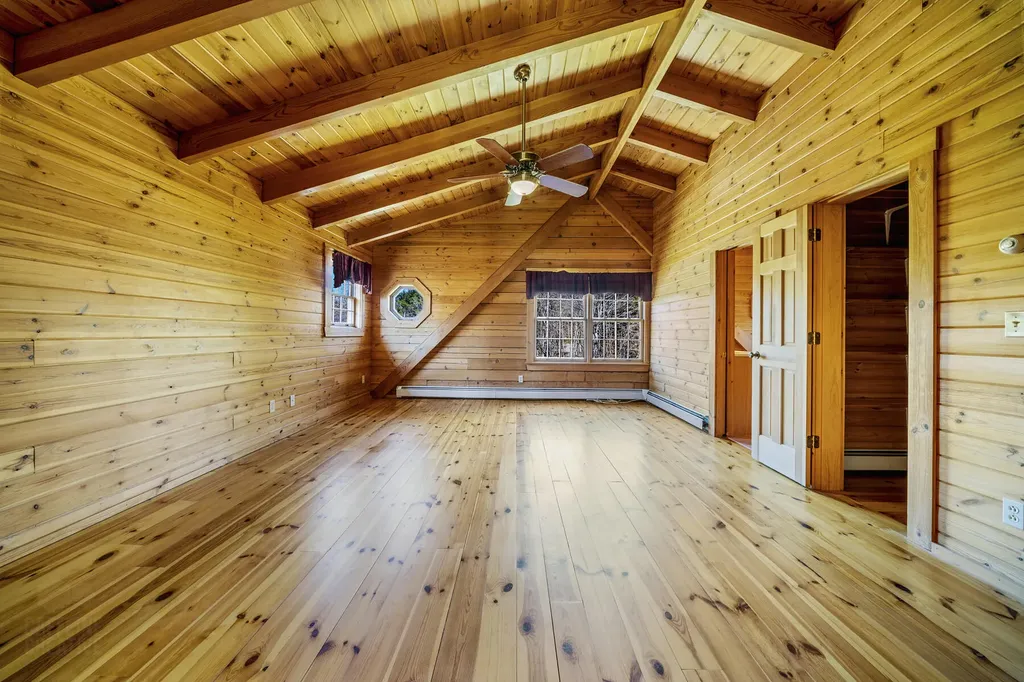 39 Windy Hollow Lane Bowdoinham ME 04008