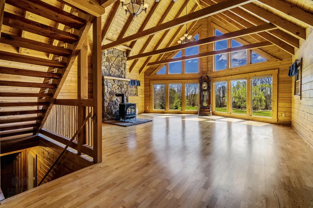 39 Windy Hollow Lane Bowdoinham ME 04008