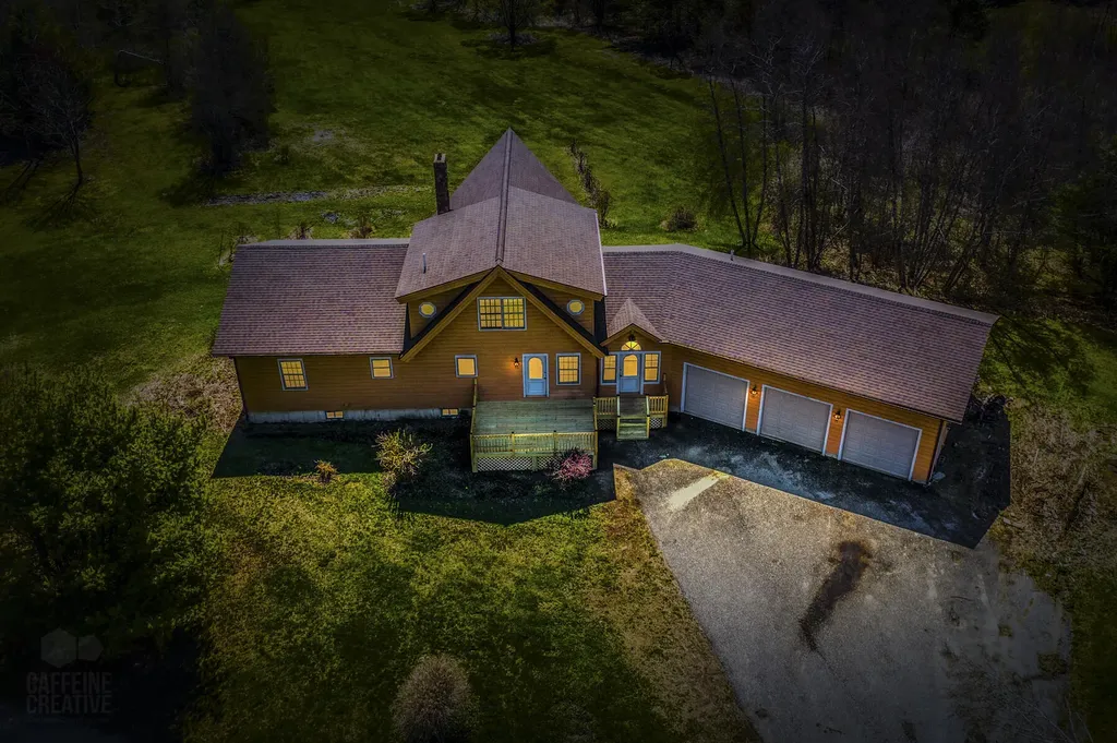 39 Windy Hollow Lane Bowdoinham ME 04008