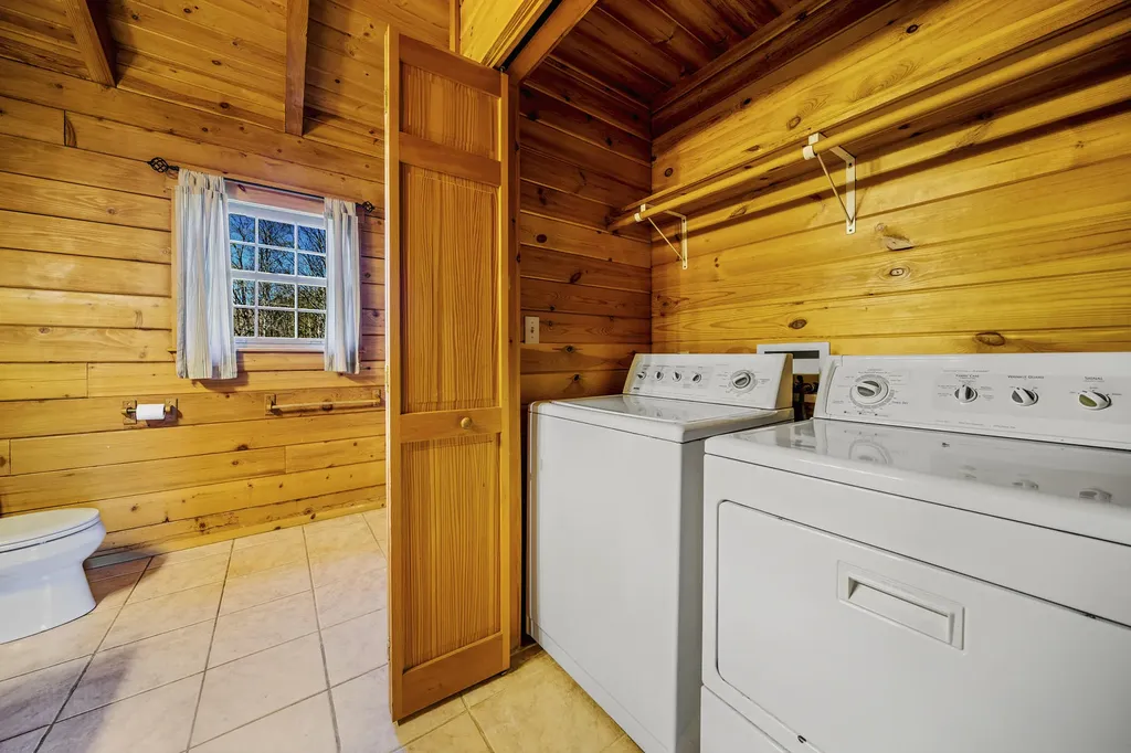 39 Windy Hollow Lane Bowdoinham ME 04008