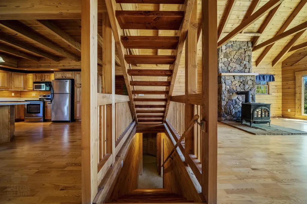 39 Windy Hollow Lane Bowdoinham ME 04008