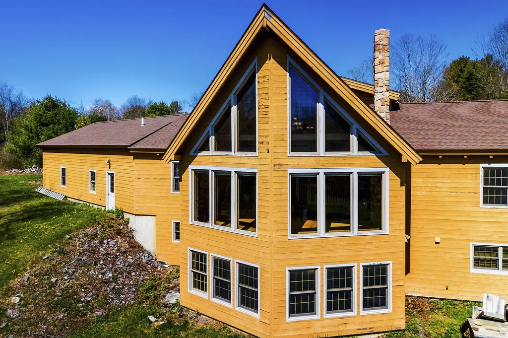 39 Windy Hollow Lane Bowdoinham ME 04008