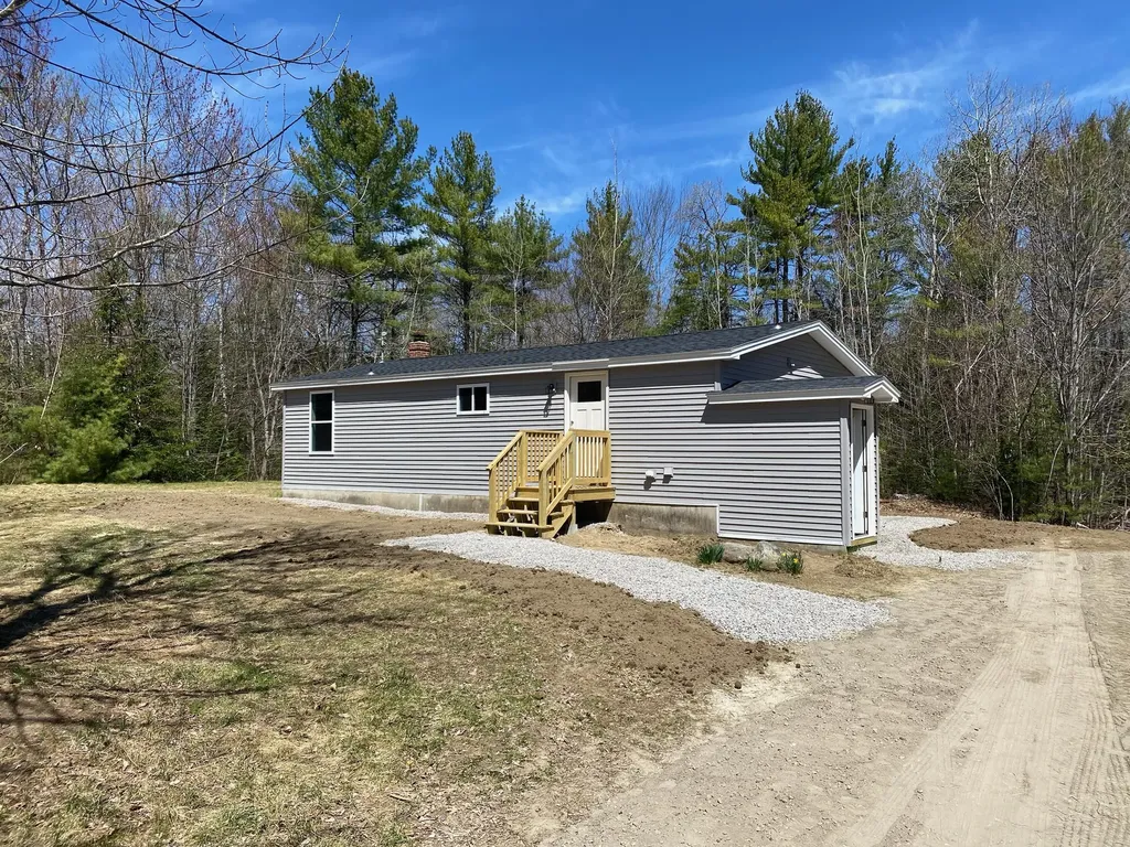 46 Bowdoinham Road Lisbon ME 04252
